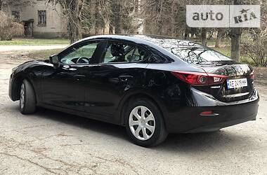 Седан Mazda 3 2017 в 
