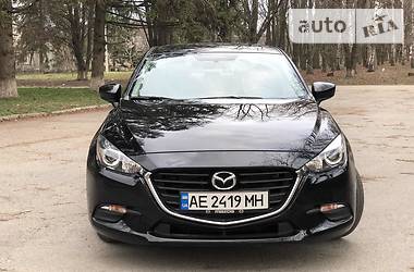 Седан Mazda 3 2017 в 