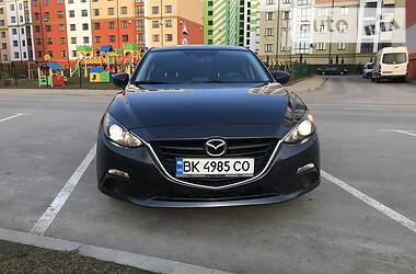 Седан Mazda 3 2016 в Ровно