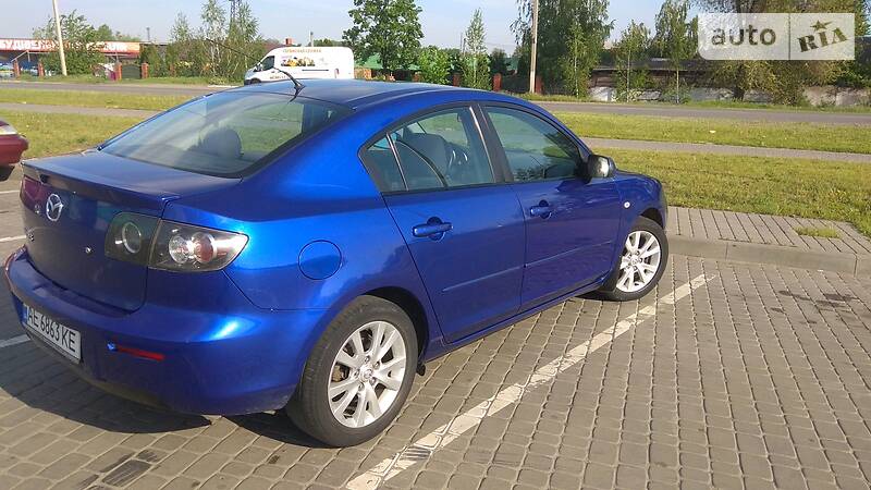 Седан Mazda 3 2007 в Новомосковську