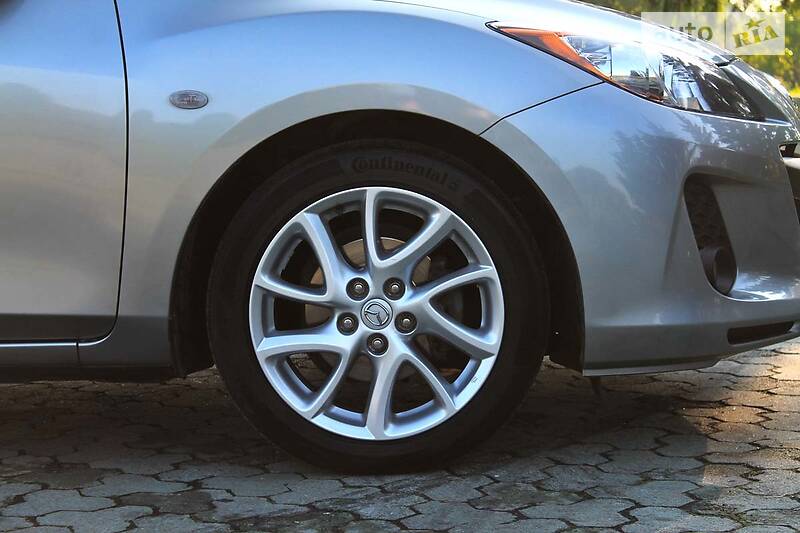 Хетчбек Mazda 3 2012 в Дубні