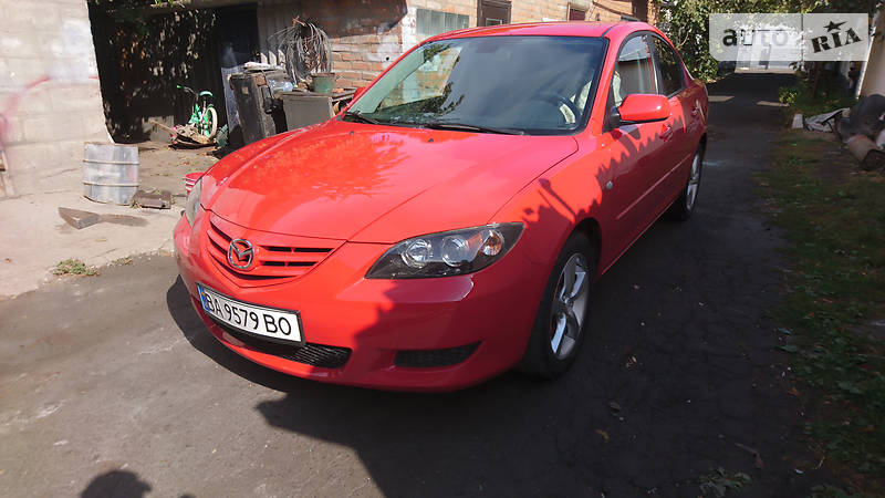 Седан Mazda 3 2004 в Новоукраинке