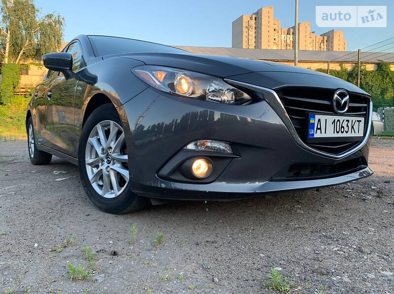 Хетчбек Mazda 3 2015 в 