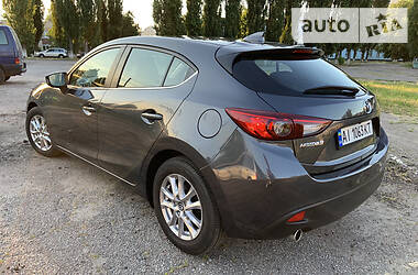 Хетчбек Mazda 3 2015 в 