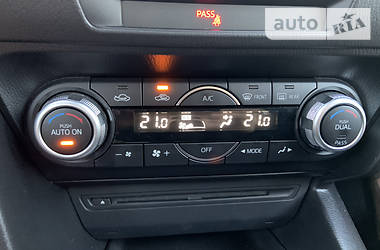 Хетчбек Mazda 3 2015 в 