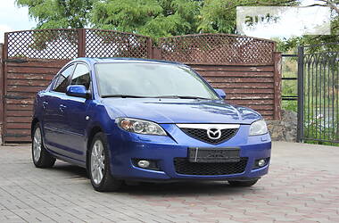 Седан Mazda 3 2008 в Днепре