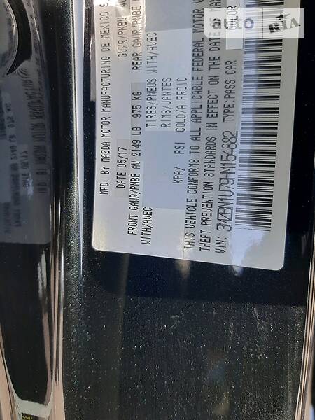 Седан Mazda 3 2017 в Дніпрі