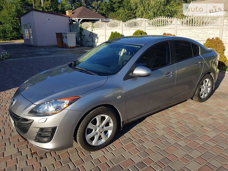 Седан Mazda 3 2011 в Запоріжжі