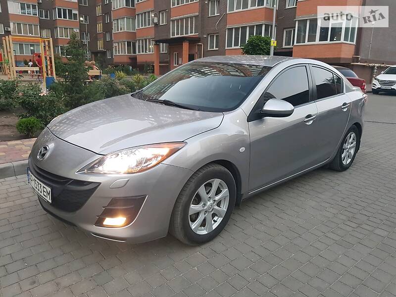 Седан Mazda 3 2011 в Запоріжжі