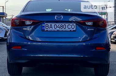 Седан Mazda 3 2017 в 