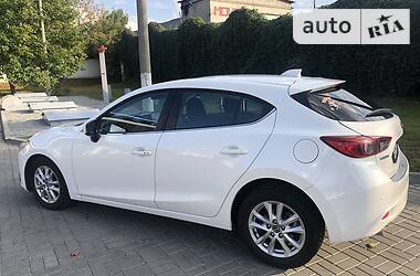 Хэтчбек Mazda 3 2015 в Днепре