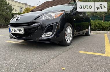 Седан Mazda 3 2012 в Киеве