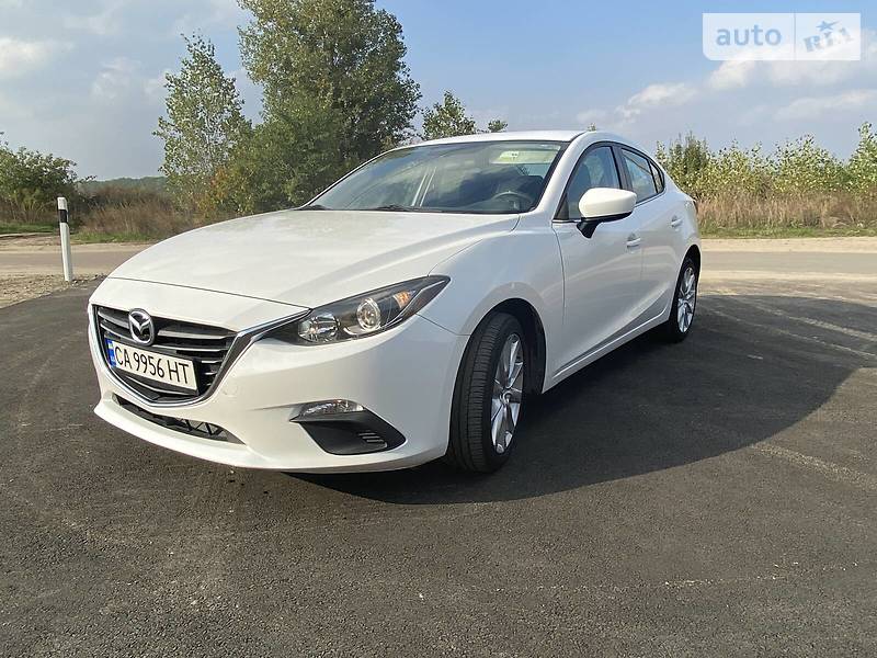 Седан Mazda 3 2014 в Киеве