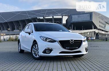 Седан Mazda 3 2016 в Львове