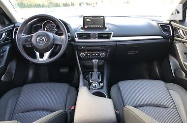 Седан Mazda 3 2016 в Львове