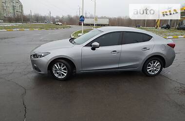 Седан Mazda 3 2016 в Полтаве