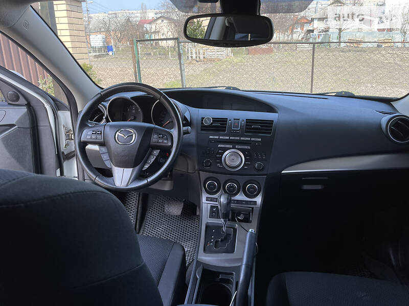 Хэтчбек Mazda 3 2011 в Виннице