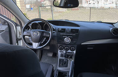 Хэтчбек Mazda 3 2011 в 