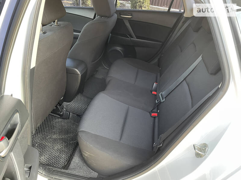 Хэтчбек Mazda 3 2011 в Виннице