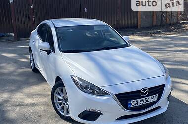 Седан Mazda 3 2014 в Киеве