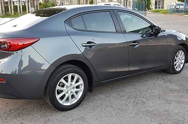 Седан Mazda 3 2015 в Рівному