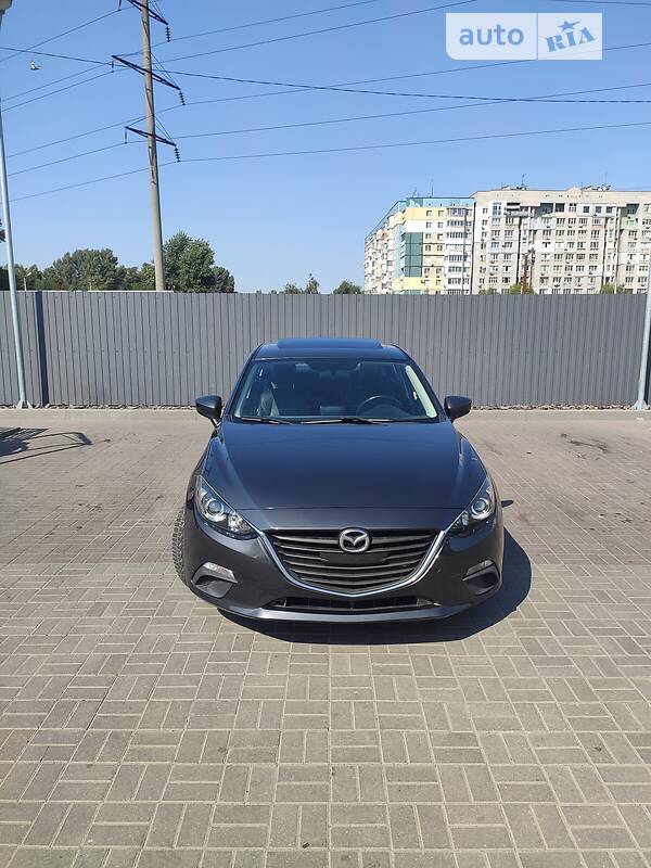Седан Mazda 3 2013 в Дніпрі