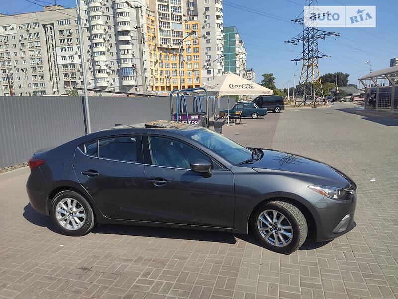 Седан Mazda 3 2013 в Дніпрі