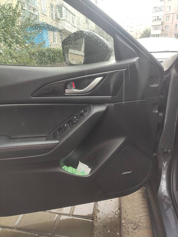 Седан Mazda 3 2013 в Дніпрі