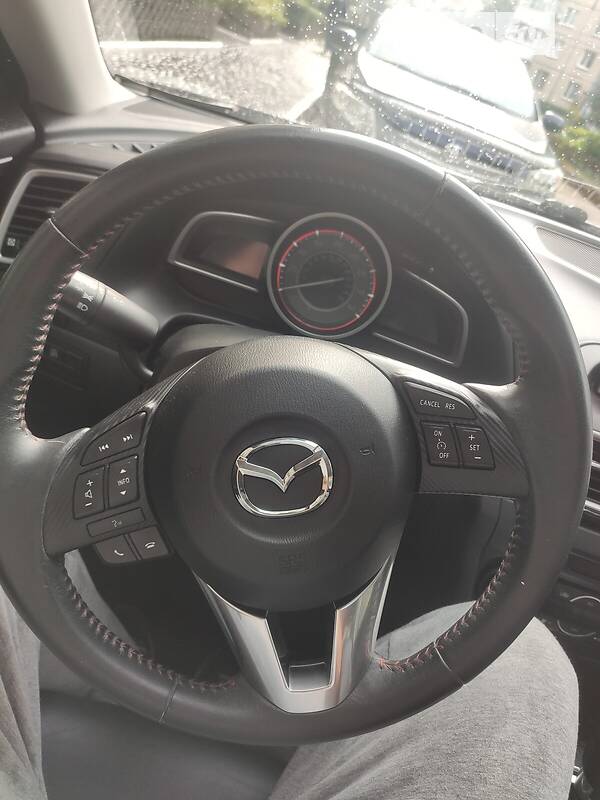 Седан Mazda 3 2013 в Дніпрі
