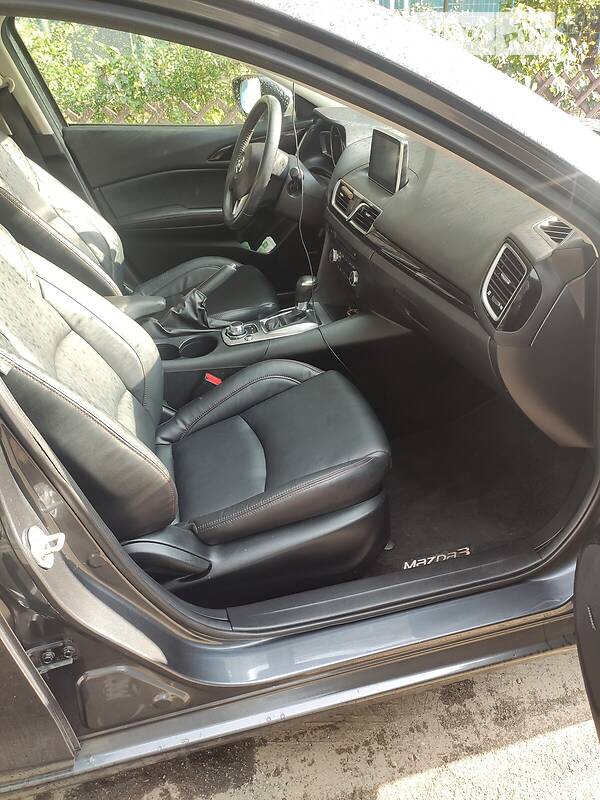 Седан Mazda 3 2013 в Дніпрі