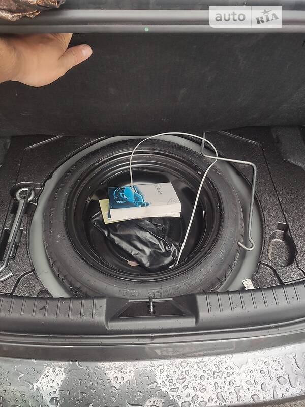 Седан Mazda 3 2013 в Дніпрі