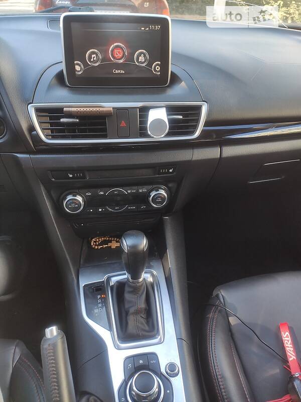 Седан Mazda 3 2013 в Дніпрі