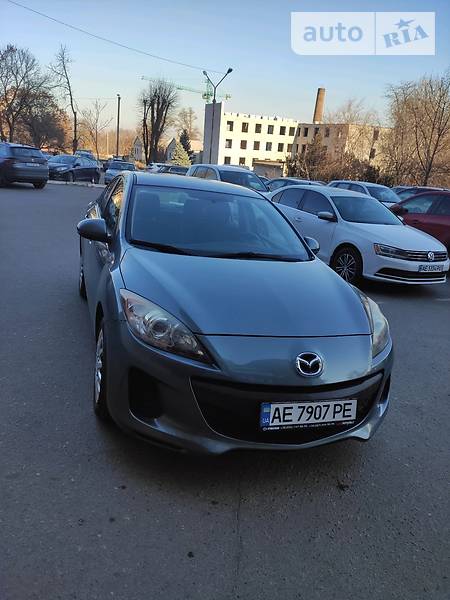 Седан Mazda 3 2012 в Каменском