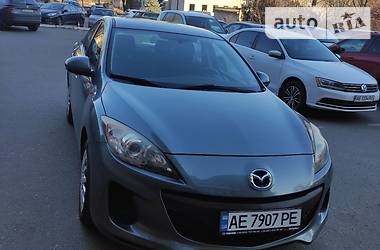 Седан Mazda 3 2012 в Каменском