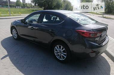 Седан Mazda 3 2015 в Львове