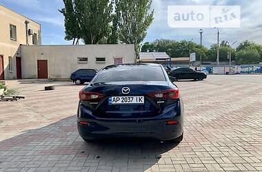 Седан Mazda 3 2015 в Запорожье