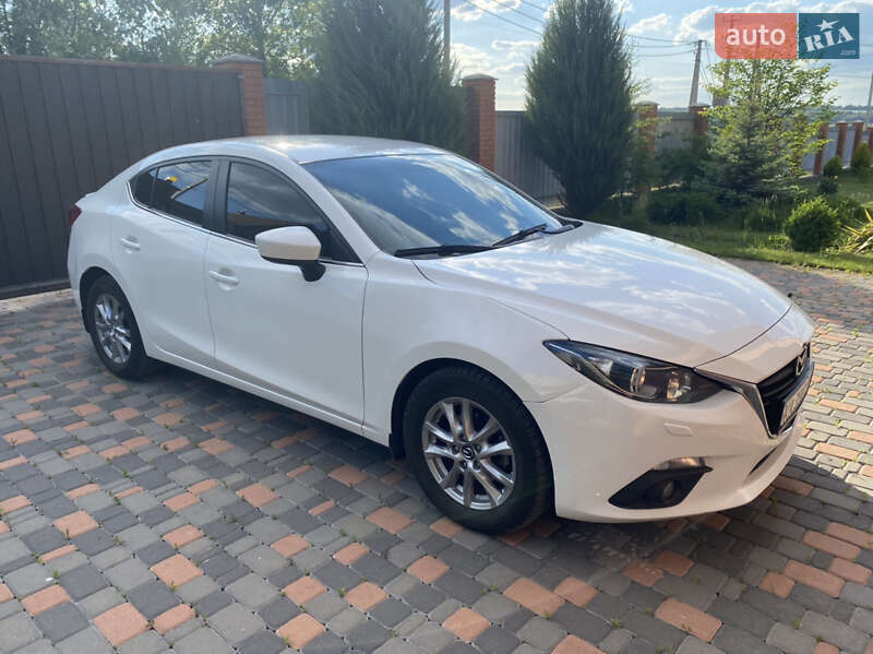 Mazda 3 2015