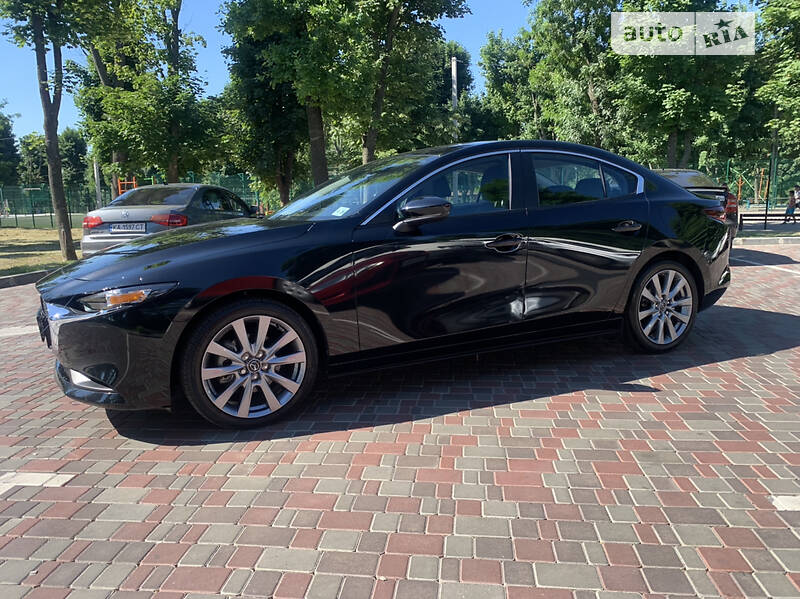 Седан Mazda 3 2021 в Кропивницком