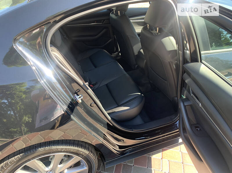 Седан Mazda 3 2021 в Кропивницком