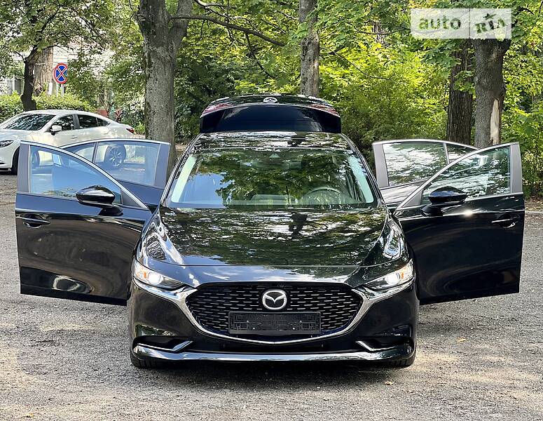 Седан Mazda 3 2020 в Киеве