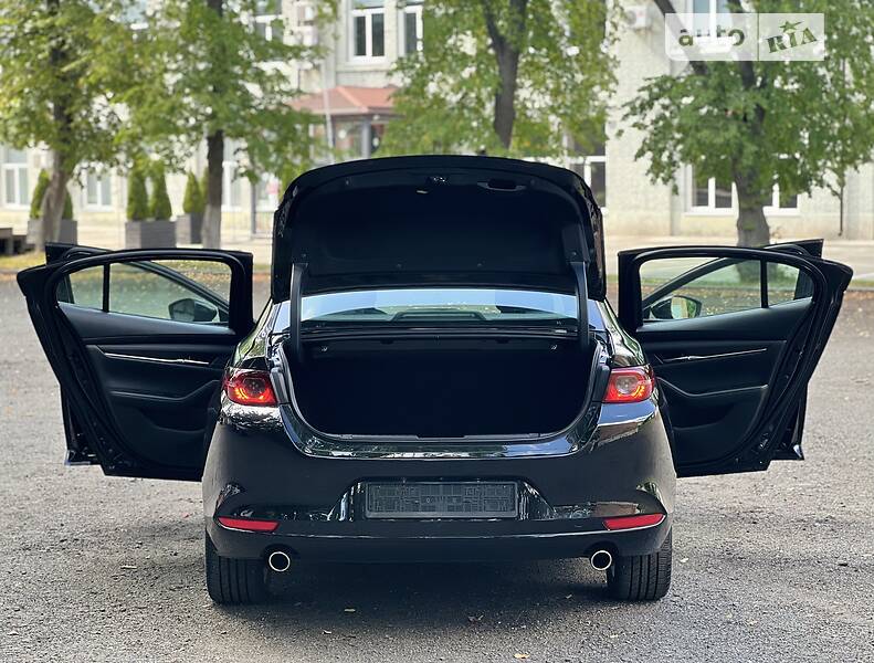 Седан Mazda 3 2020 в Киеве