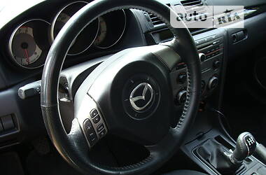Хетчбек Mazda 3 2006 в Чернігові