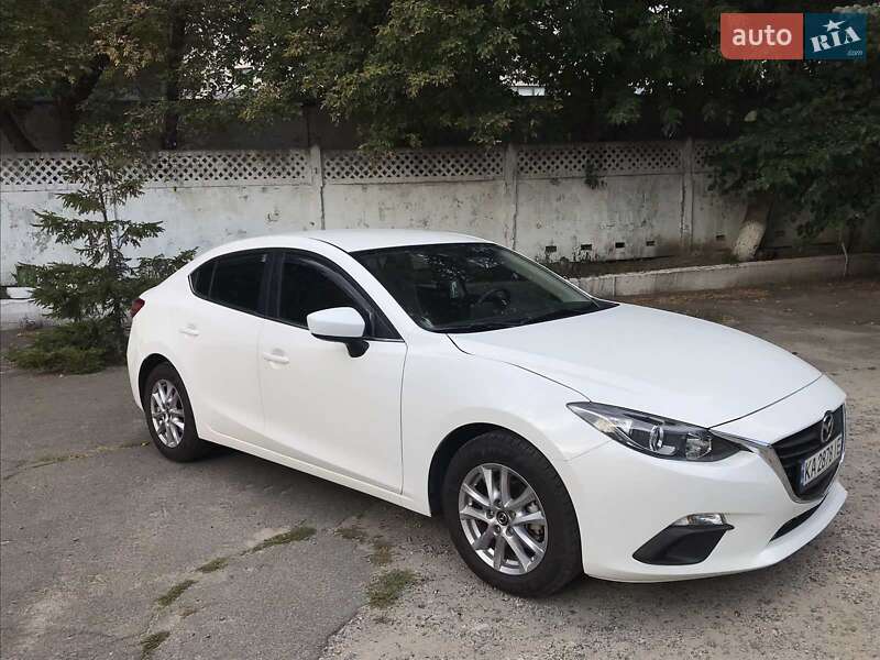 Mazda 3 2015