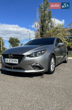 Седан Mazda 3 2016 в Кривом Роге