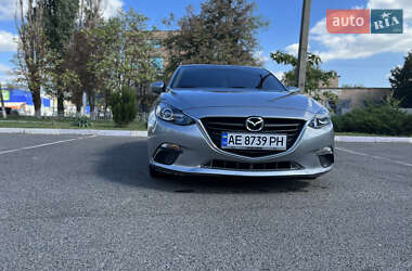 Седан Mazda 3 2016 в Кривом Роге