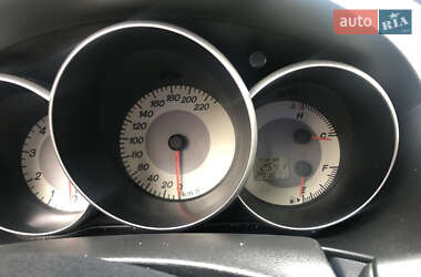 Хетчбек Mazda 3 2006 в Чернівцях