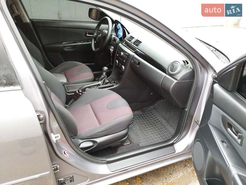 Седан Mazda 3 2006 в Черкассах