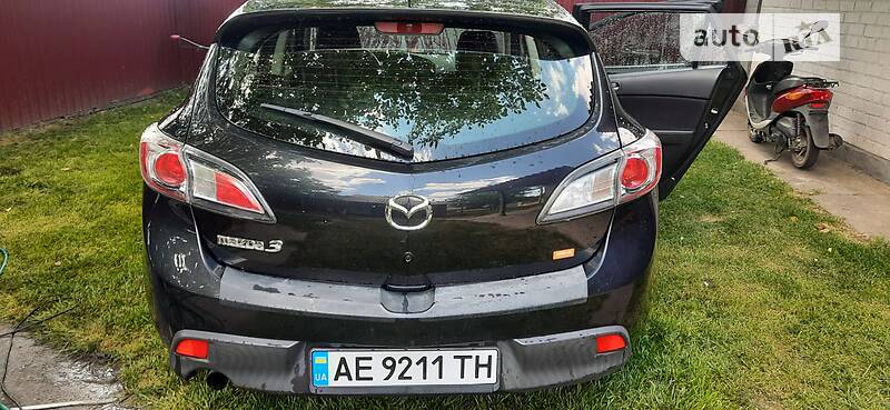 Хетчбек Mazda 3 2010 в Павлограді фото 2 Хетчбек Mazda 3 2010 в Павлограді
