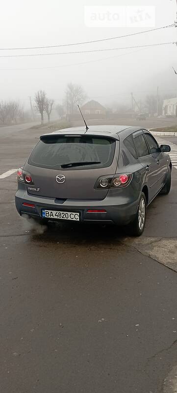 Хэтчбек Mazda 3 2006 в Голованевске