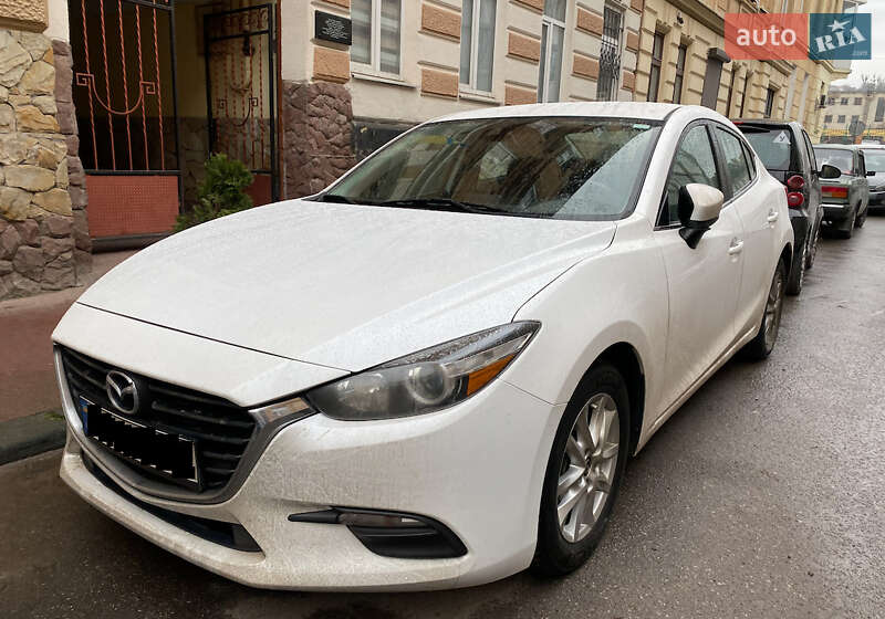 Седан Mazda 3 2017 в Львове